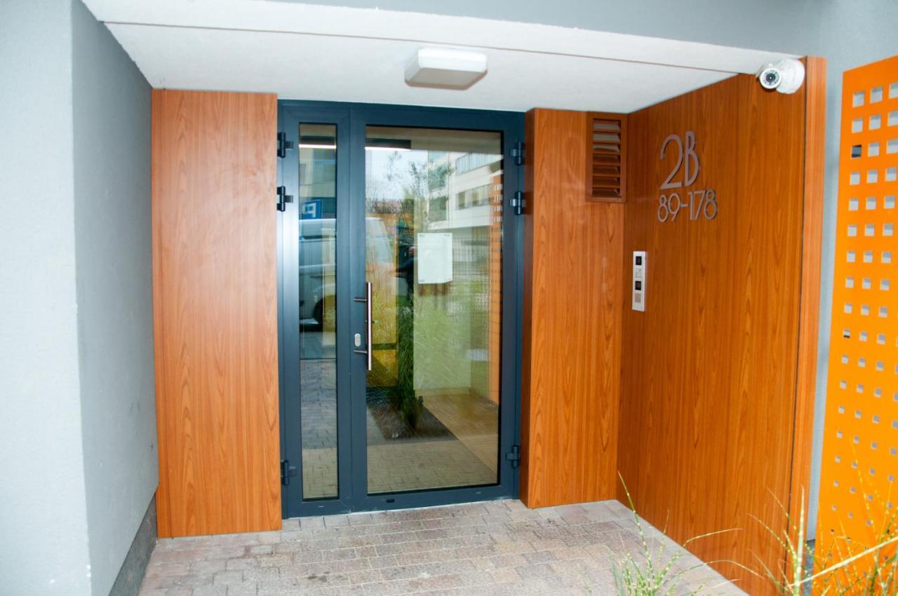 Apartament Cybernetyki Mokotow Варшава Экстерьер фото