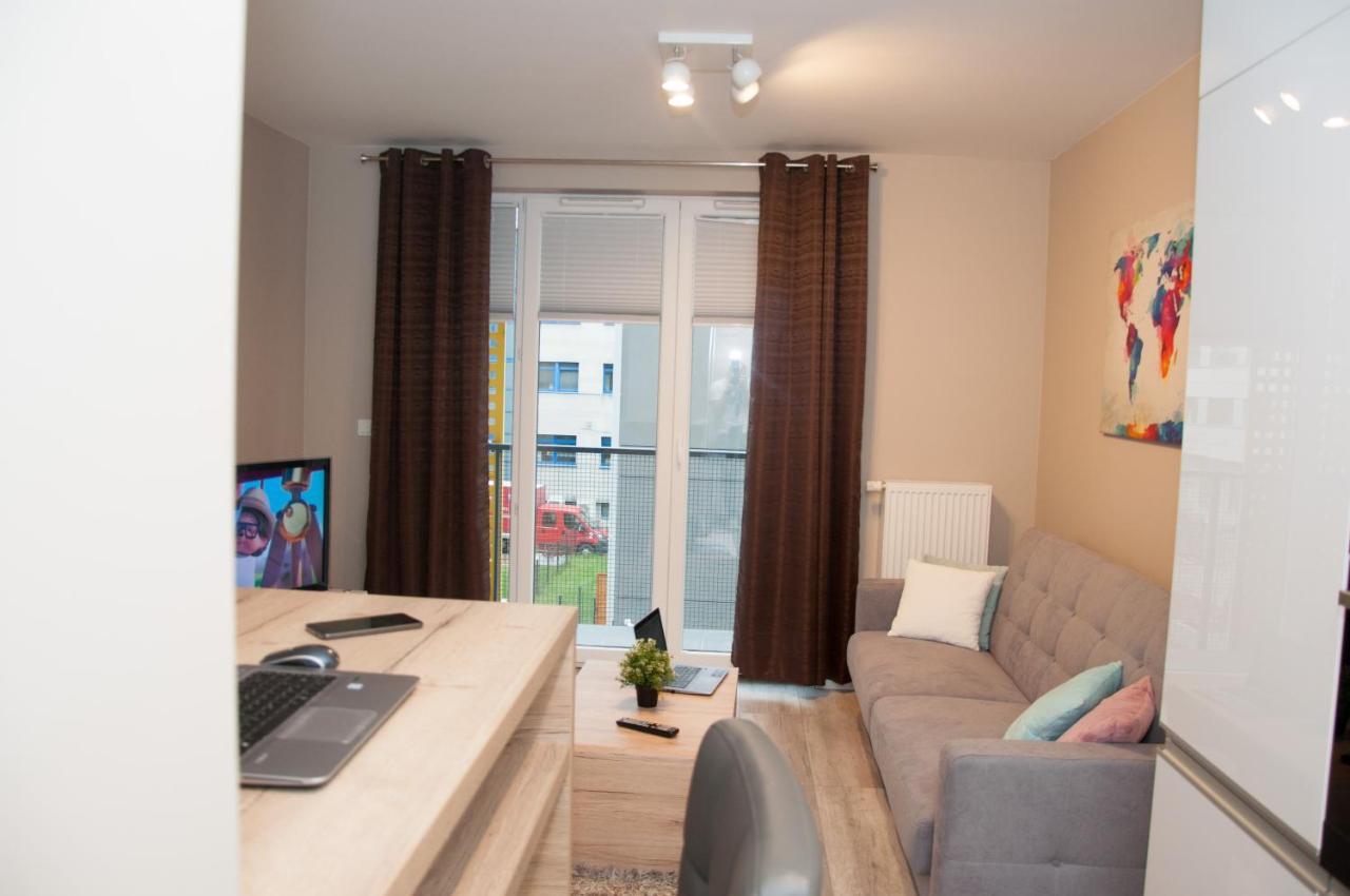 Apartament Cybernetyki Mokotow Варшава Экстерьер фото