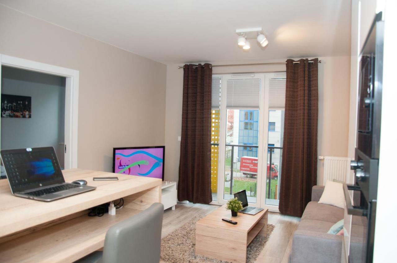 Apartament Cybernetyki Mokotow Варшава Экстерьер фото
